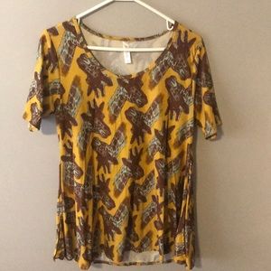 giraffe t shirt